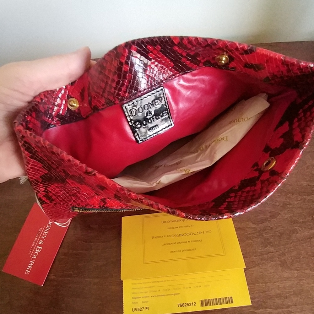 Dooney & Bourke foldover clutch fire red & black - Picture 5 of 8